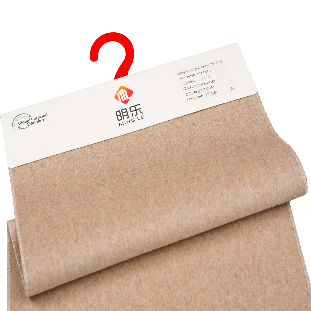 50 % vlna, 40 % polyester, 10 % ostatní vlákno, 720 G/M, barva fazolové pasty, silná oboustranná vlněná tkanina, ML-0124-4382-1