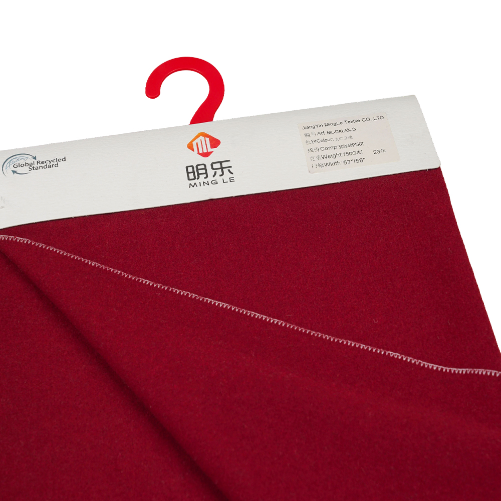 50 % vlna, 40 % polyester, 10 % ostatní vlákno, 750 G/M, jasně červená, tkanina se vzpřímeným vlasem, ML-DALAN-D