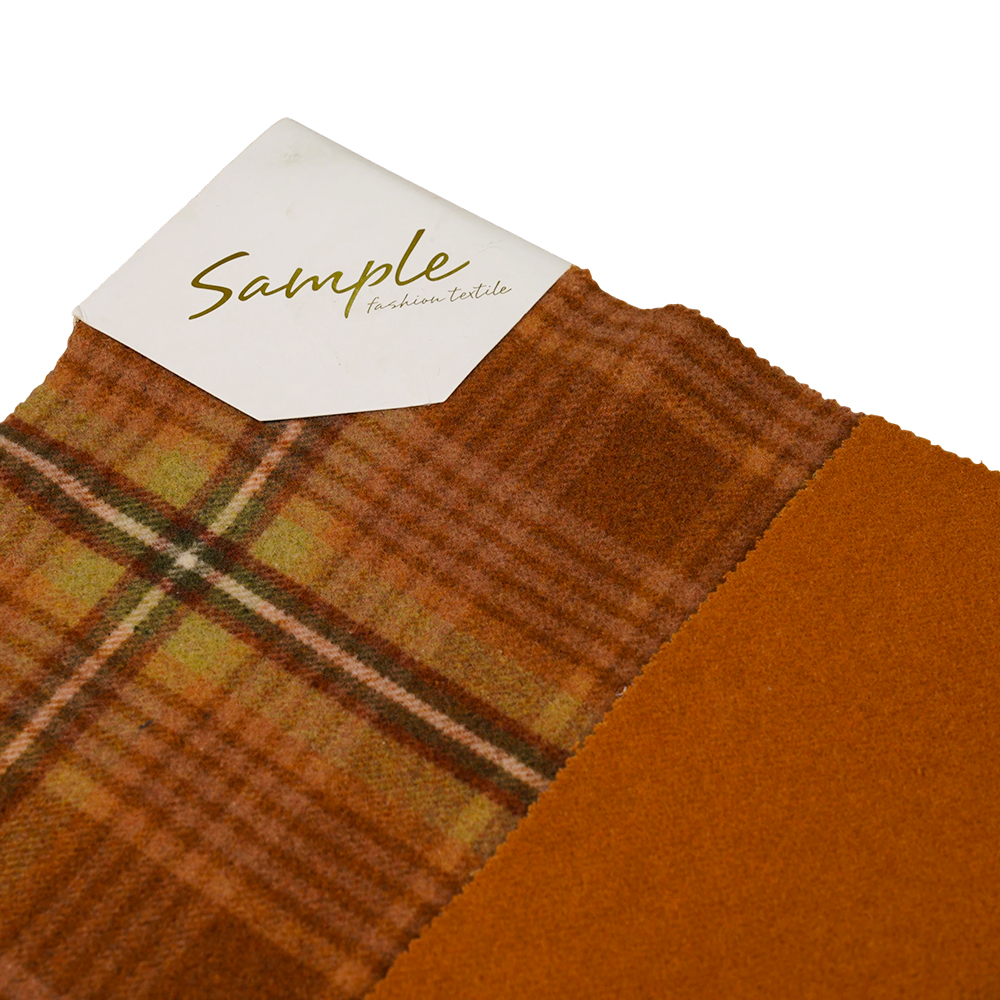 50 % vlna, 40 % polyester, 10 % ostatní vlákno, 860 G/M, hnědý a žlutý kostkovaný, sametová tkanina, ML-062142104